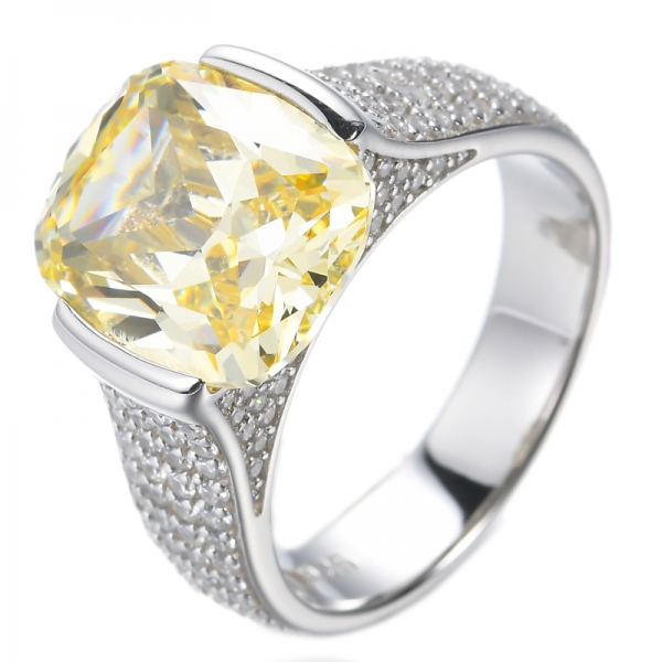 وسادة صفراء الماس طلاء الروديوم تشيكوسلوفاكيا على خاتم الفضة الاسترليني
 