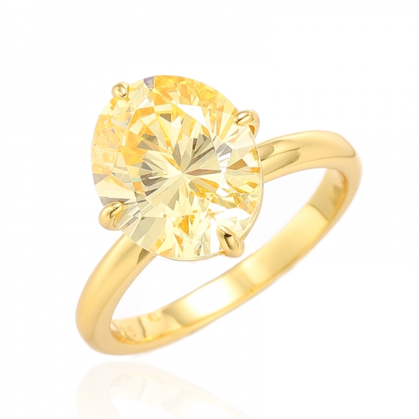 خاتم فضة مرصع بالزركون باللون الأصفر الماسي بيضاوي الشكل مع طلاء ذهبي 