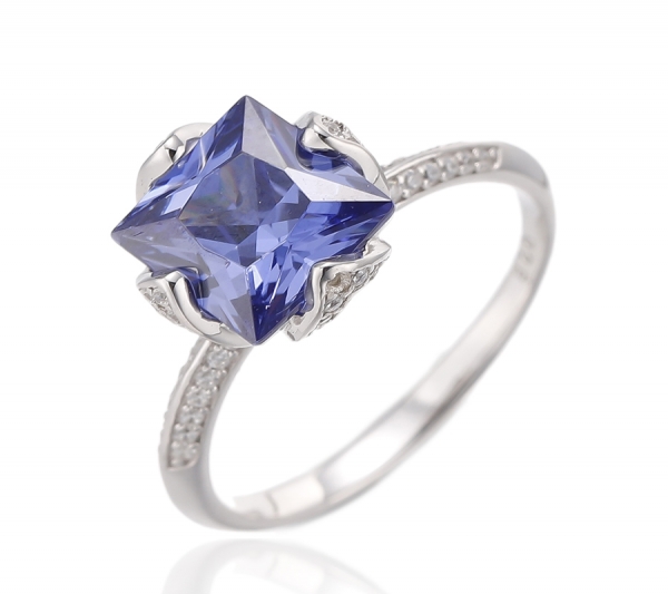 خاتم فضة مطلي بالروديوم مرصع بحجر الأكوامارين المربع والزركون الأبيض المكعب الدائري 