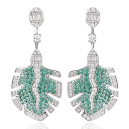 قرط من الفضة عيار 925